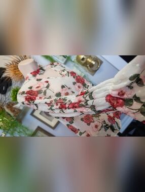 Sheer Boho Sleeve White Floral Blouse Top MD-LG